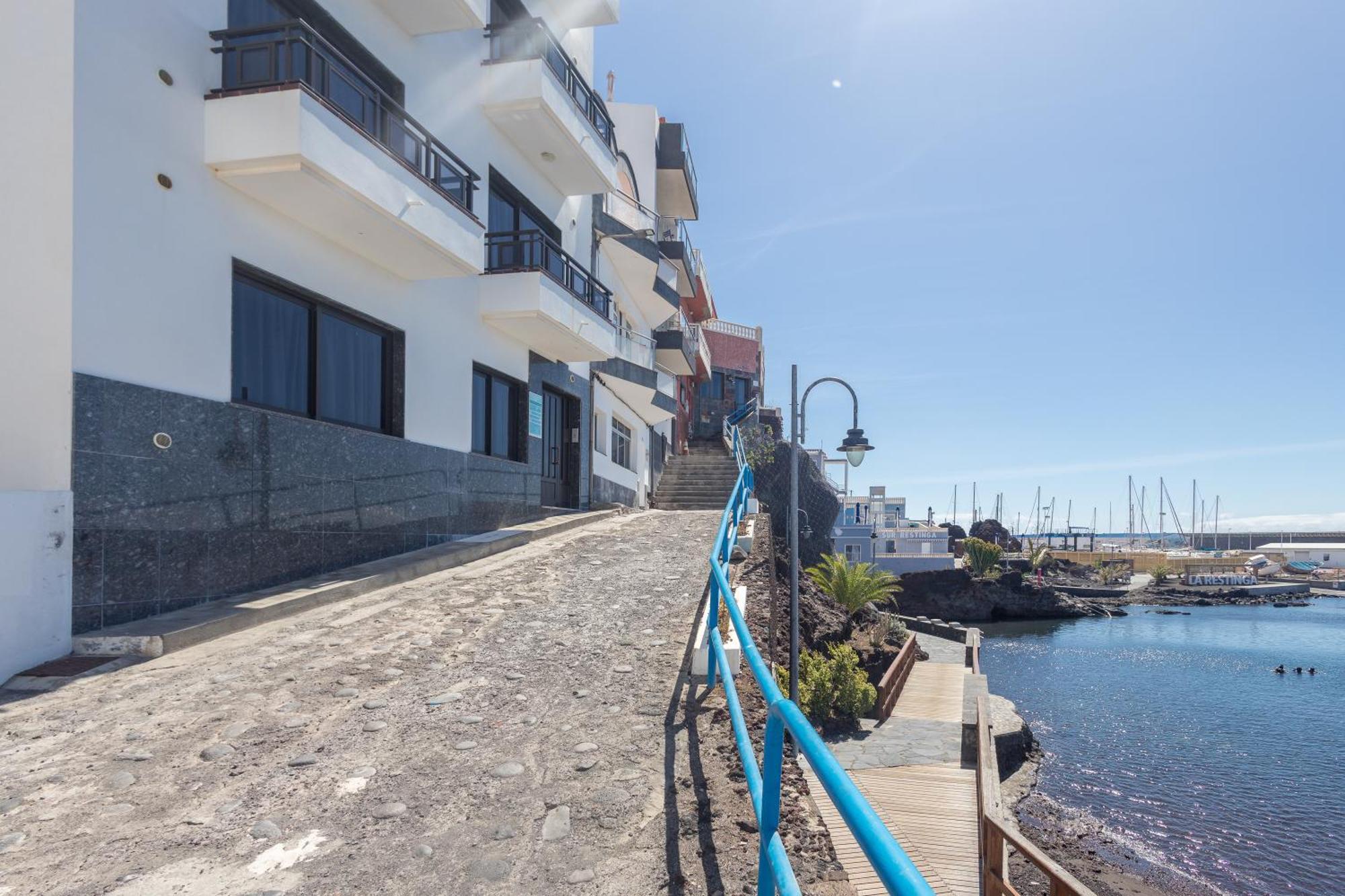 Apartamentos Varadero en primera línea de mar Playa La Restinga Exterior foto